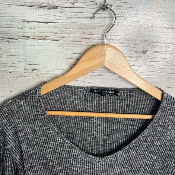 Rag  & bone gray long sleeve top open back size xs - Picture 5 of 9